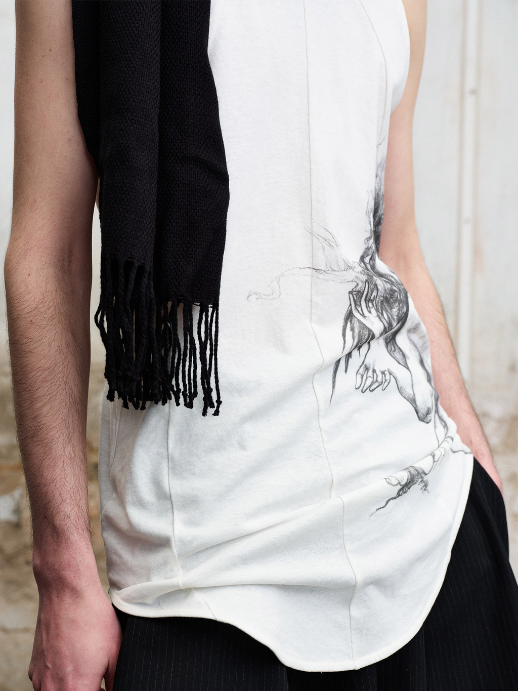 ILNya Nieternite Nifutur Spliced Graphic Tank Top