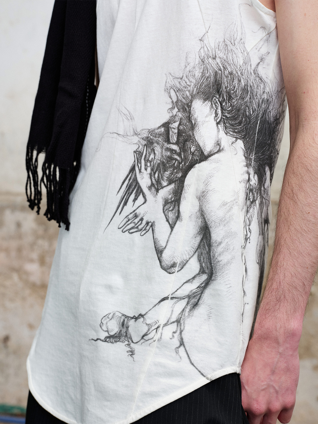 ILNya Nieternite Nifutur Spliced Graphic Tank Top