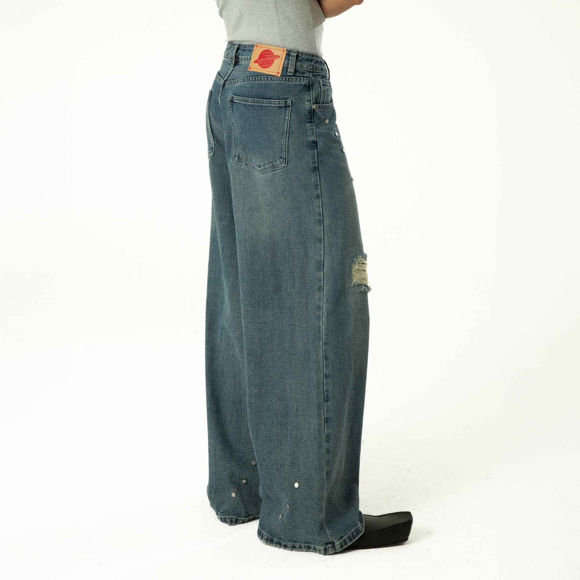CLP Retro Washed Distressed Rivet Jeans