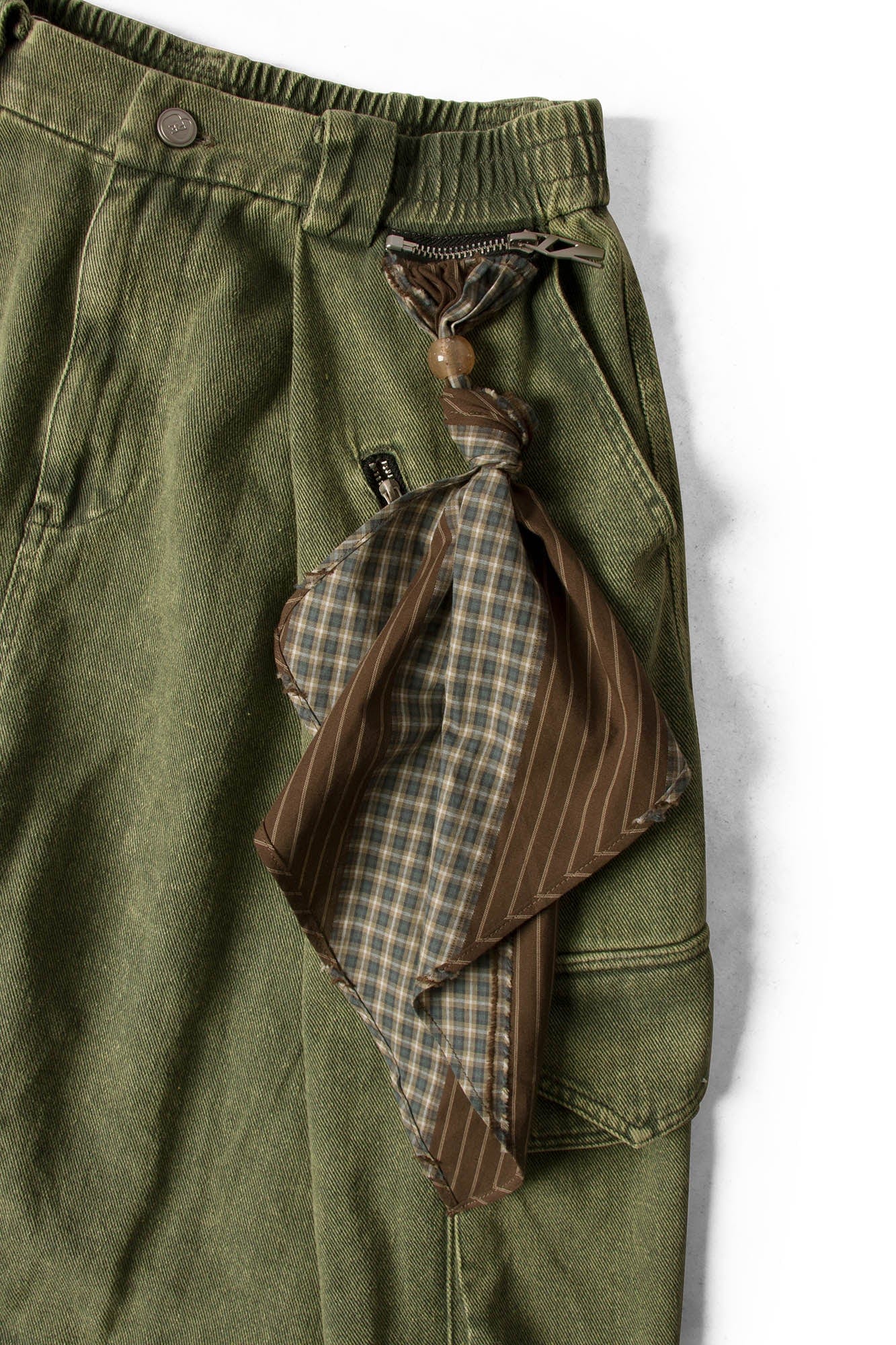 RELABEL Detachable Scarf Washed Multi-Pocket Wide-Leg Shorts Green