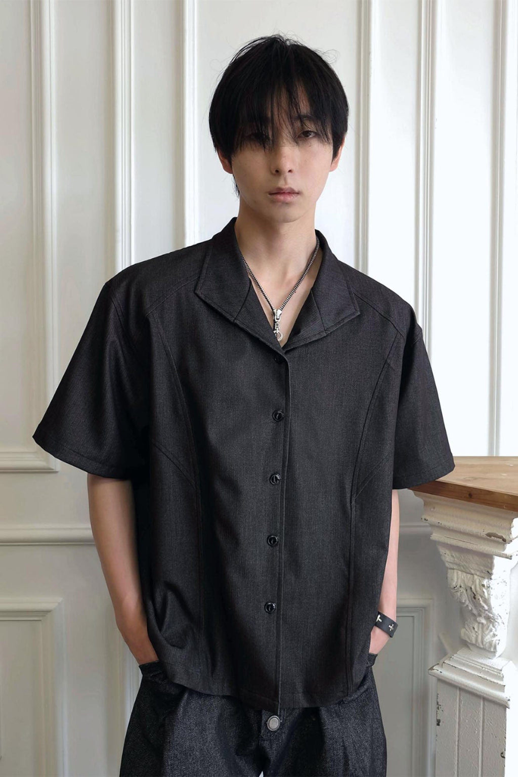 SSIN7 Satin Spliced V-Neck Half Shirt