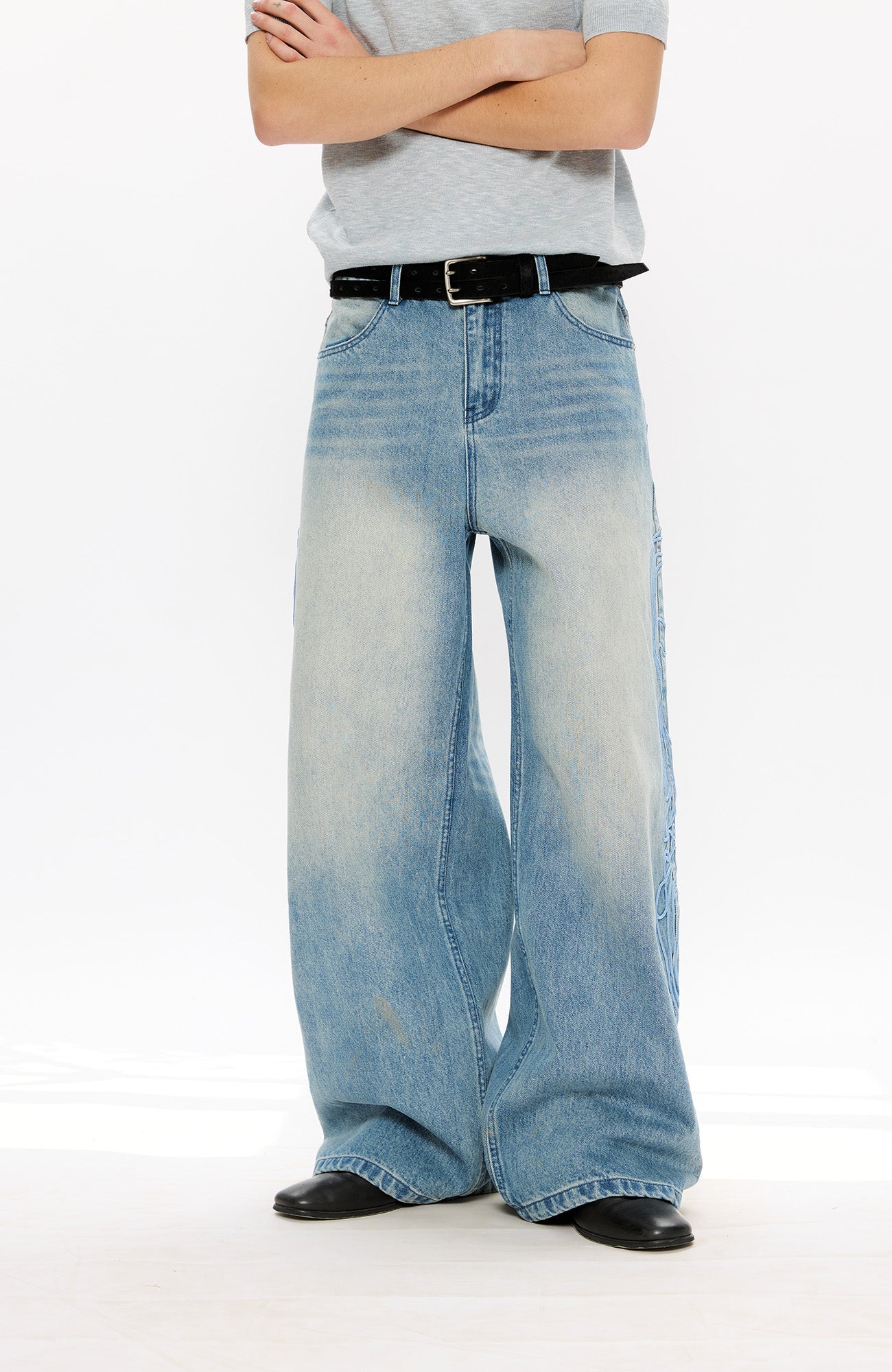 KREATE Totem Embroidered Jeans