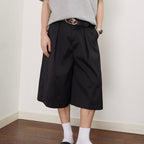 ASSEEN Pleated Wide-Leg Bermuda Shorts