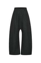 7440 37 1 Symmetrical Pleats Drop-Crotch Jeans
