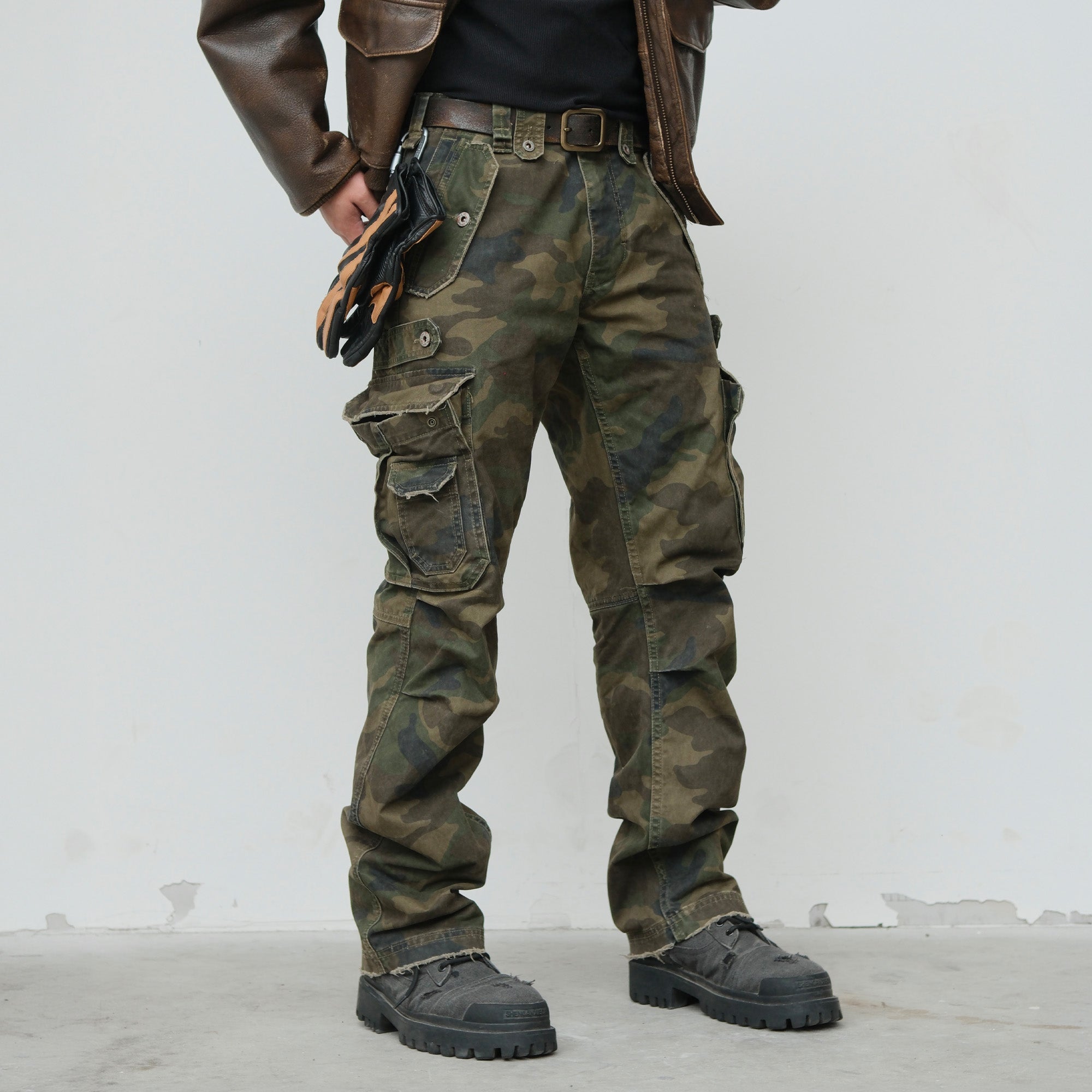 NEIGBORL Retro Multi-Pocket Camo Cargo Pants