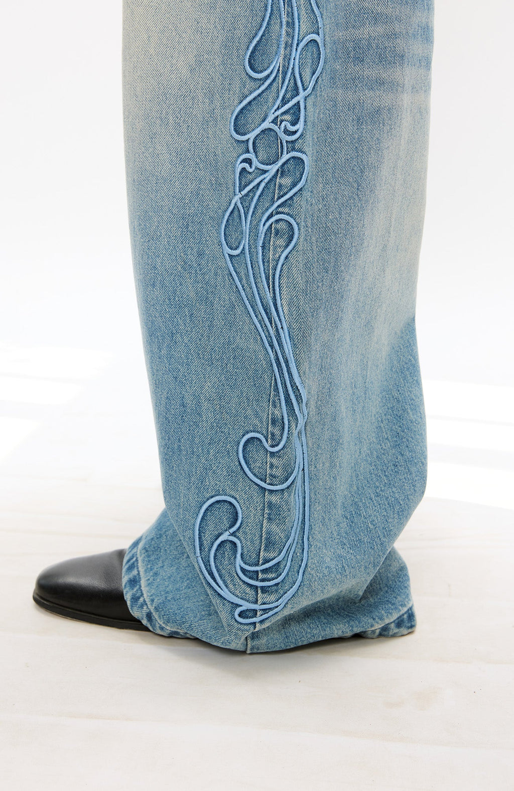 KREATE Totem Embroidered Jeans