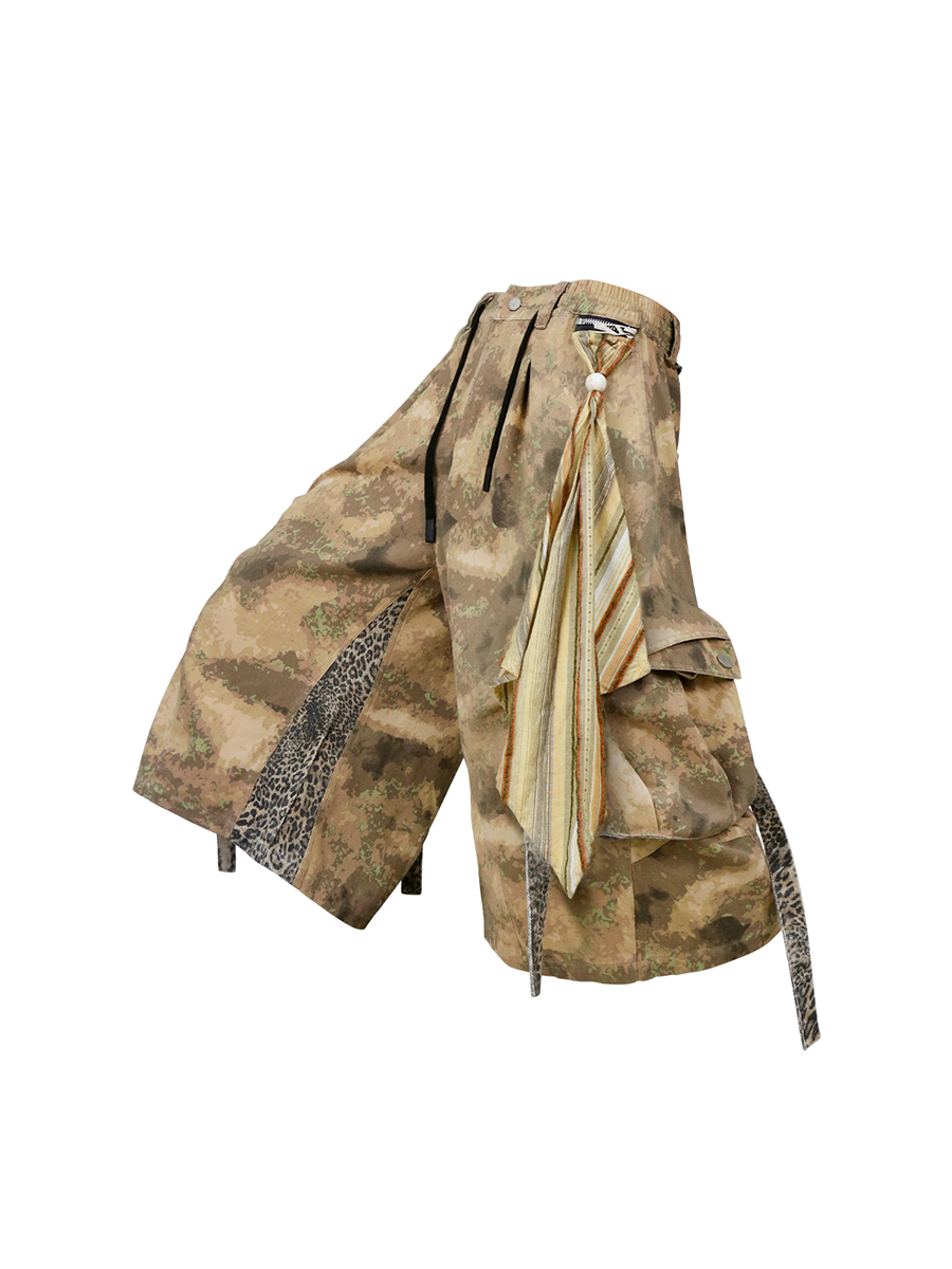 RELABEL Detachable Scarf Camo Leopard Panel Oversized Shorts