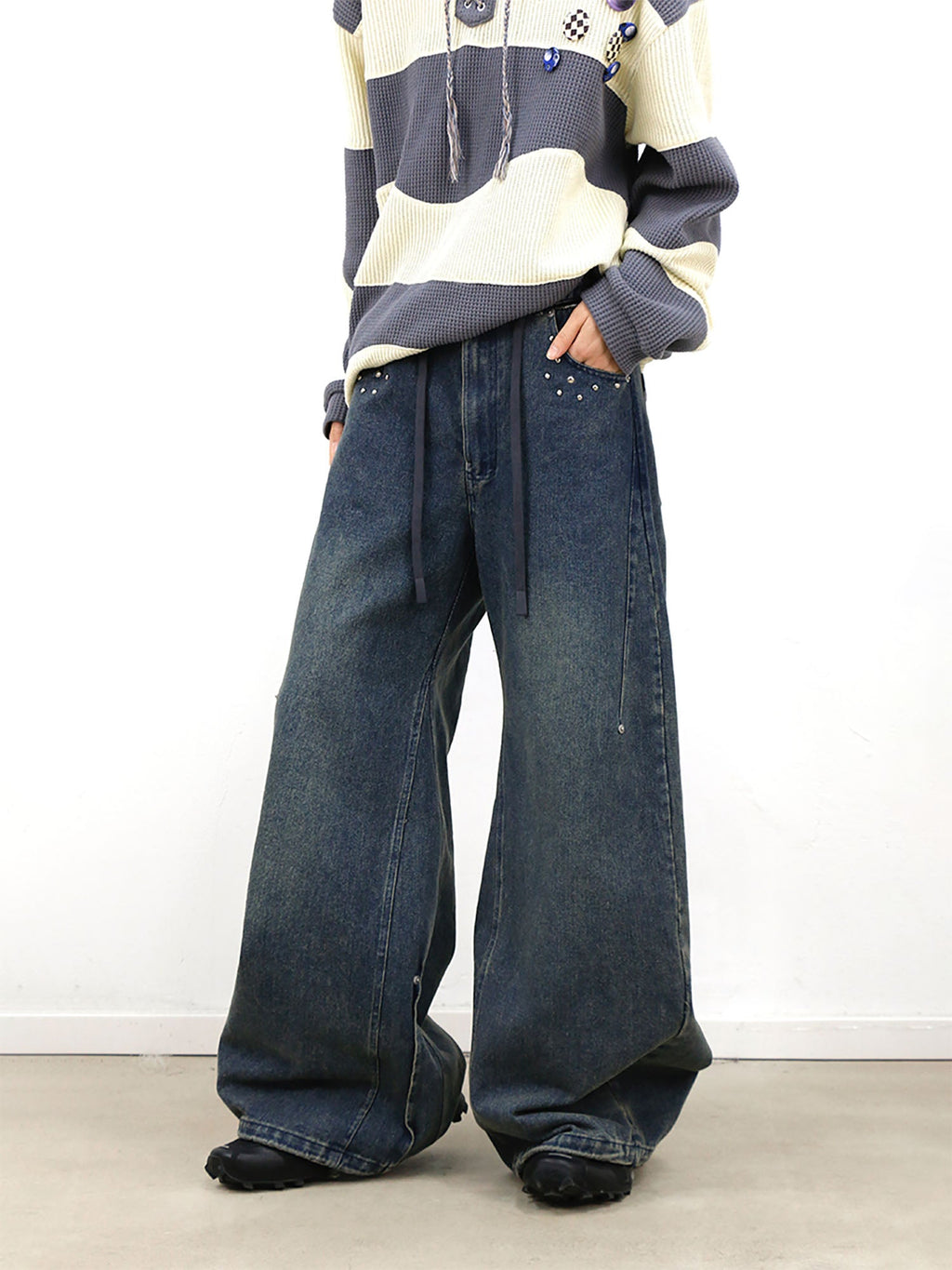 RELABEL Washed Studded Panel Oversized Jeans Blue