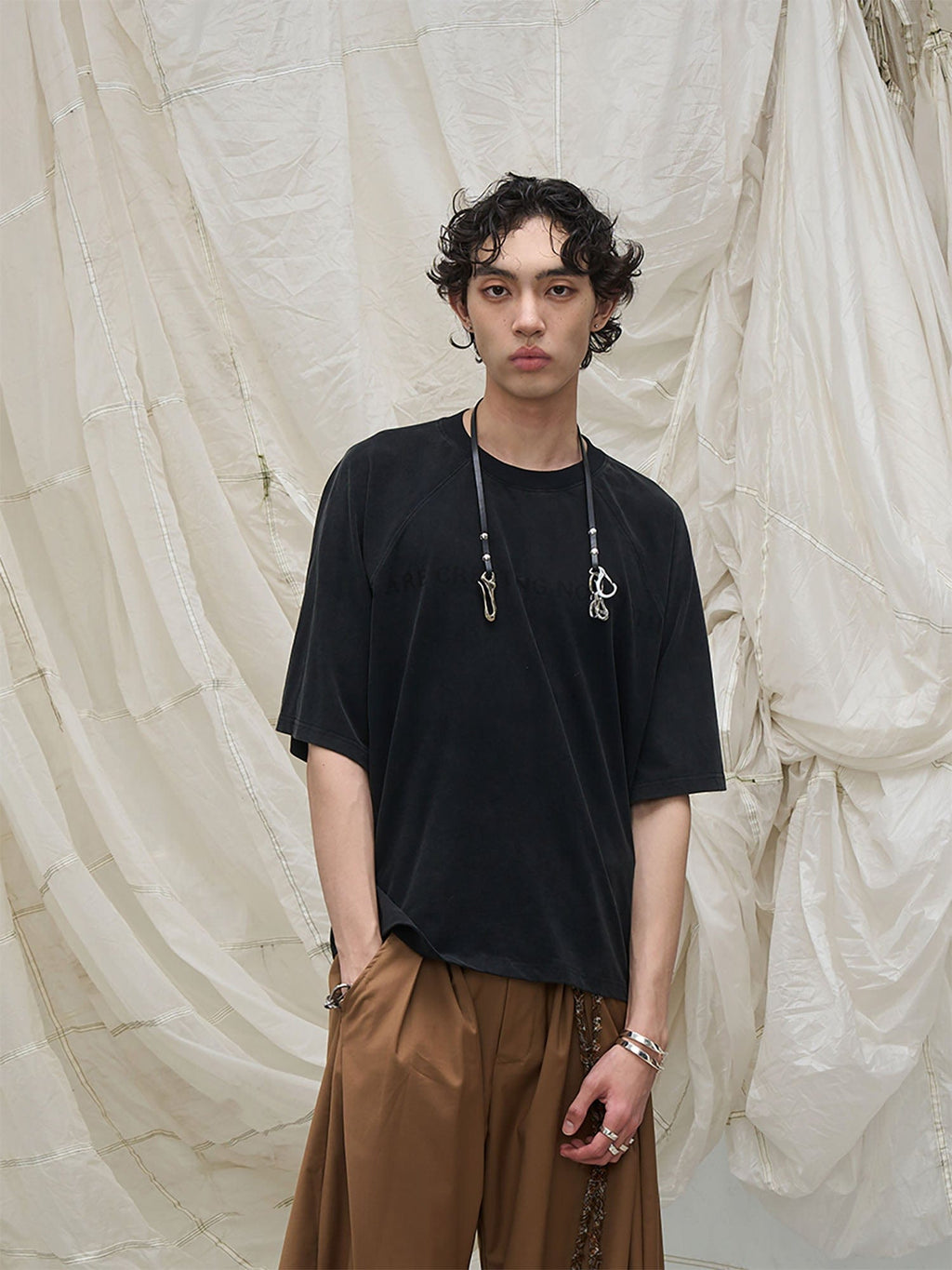 RELABEL Slogan Washed Spliced Raglan T-Shirt