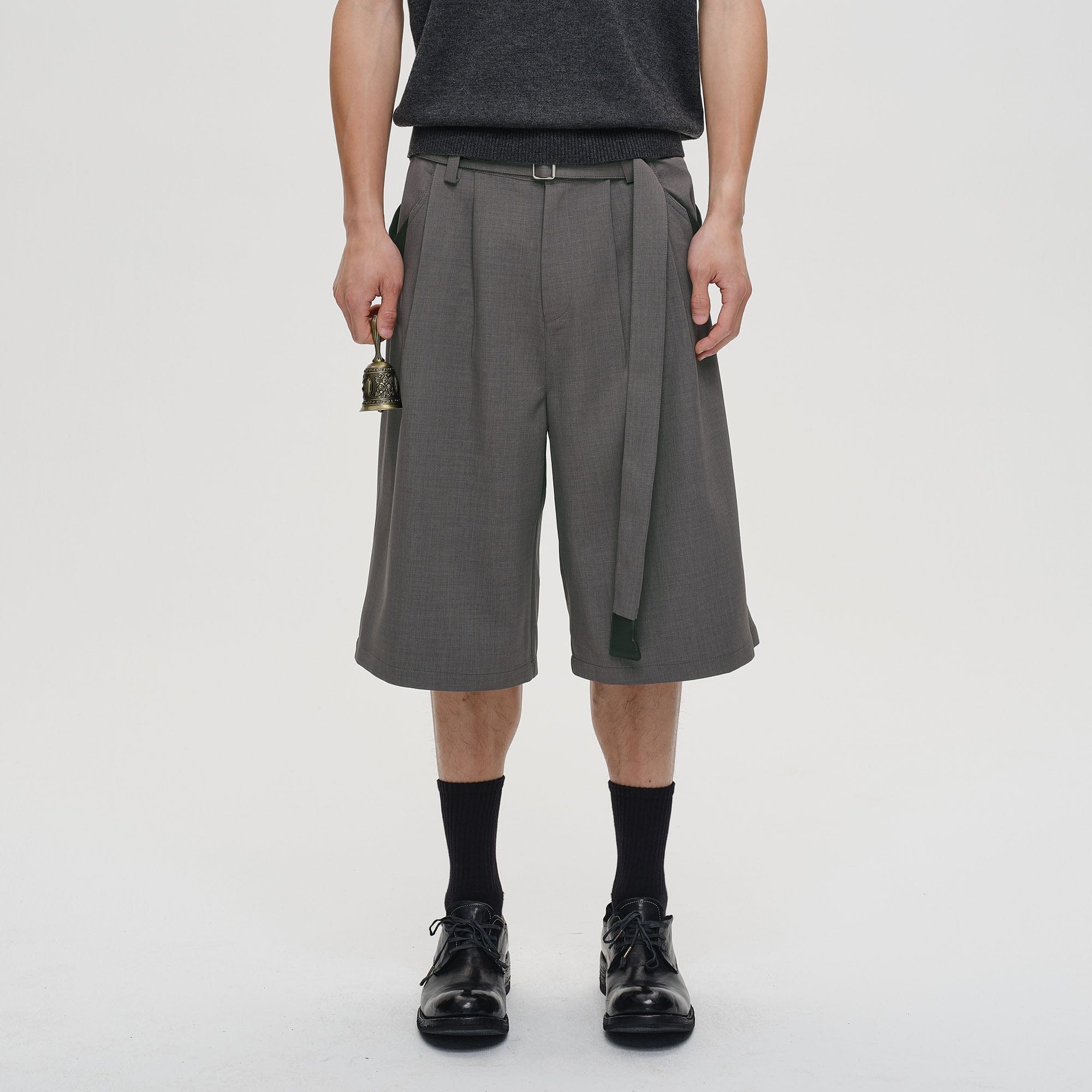CATSSTAC Pleated Belted Wide-Leg Shorts