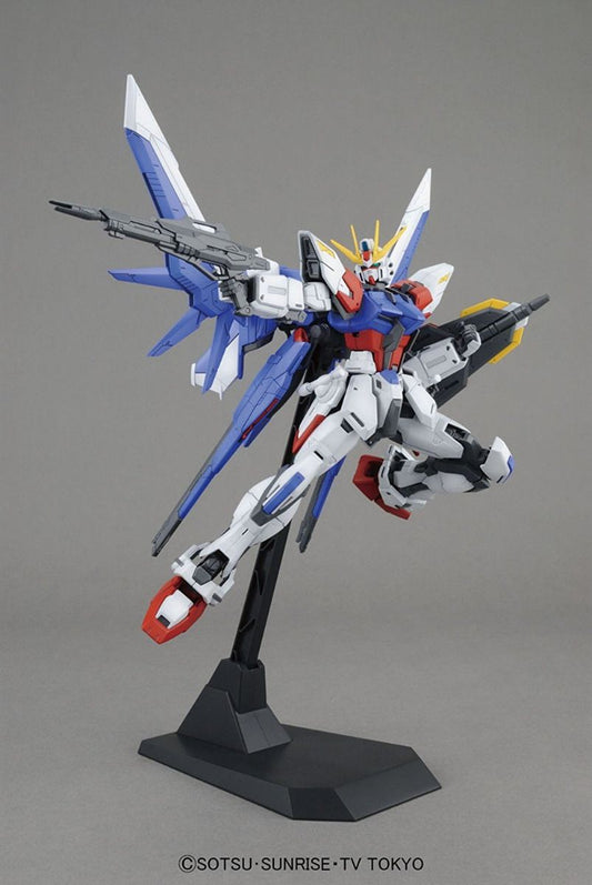 Gundam 1/100 MG Build Fighters GAT-X105B/FP Build Strike Gundam Full Package Model Kit