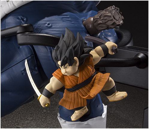 S.H. Figuarts Dragon Ball Z Great Ape Oozaru Vegeta Action Figure