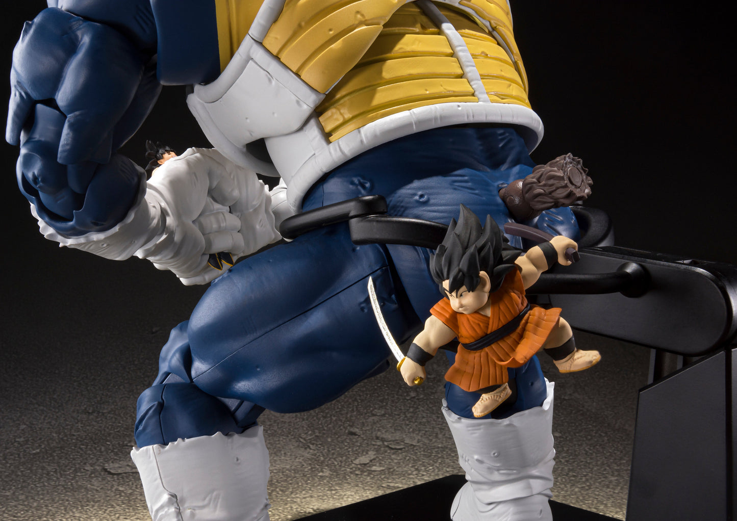 S.H. Figuarts Dragon Ball Z Great Ape Oozaru Vegeta Action Figure