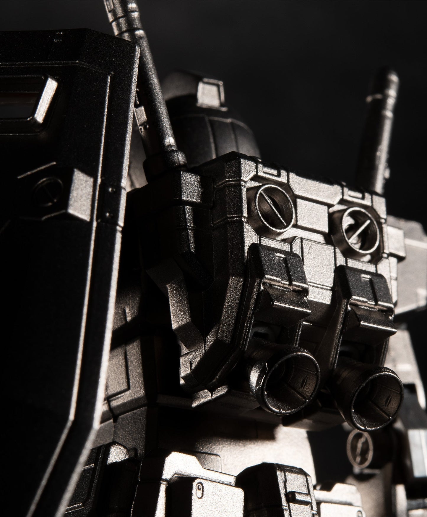 Gundam 1/144 Gundarium Alloy RX-78-2 Gundam Alloy Model Kit Limited Edition Exclusive RARE
