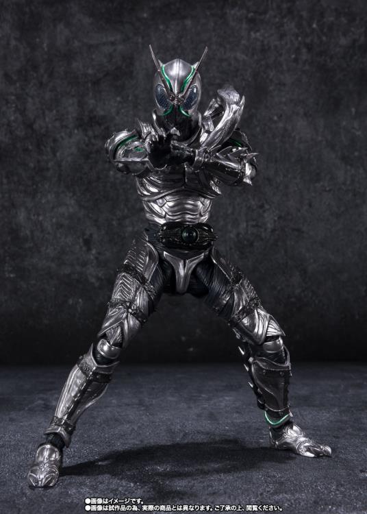 S.H. Figuarts Kamen Rider Shadowmoon Action Figure