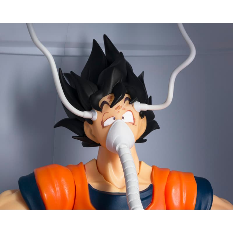 S.H. Figuarts Dragon Ball Z Medical Machine Exclusive Scene Set