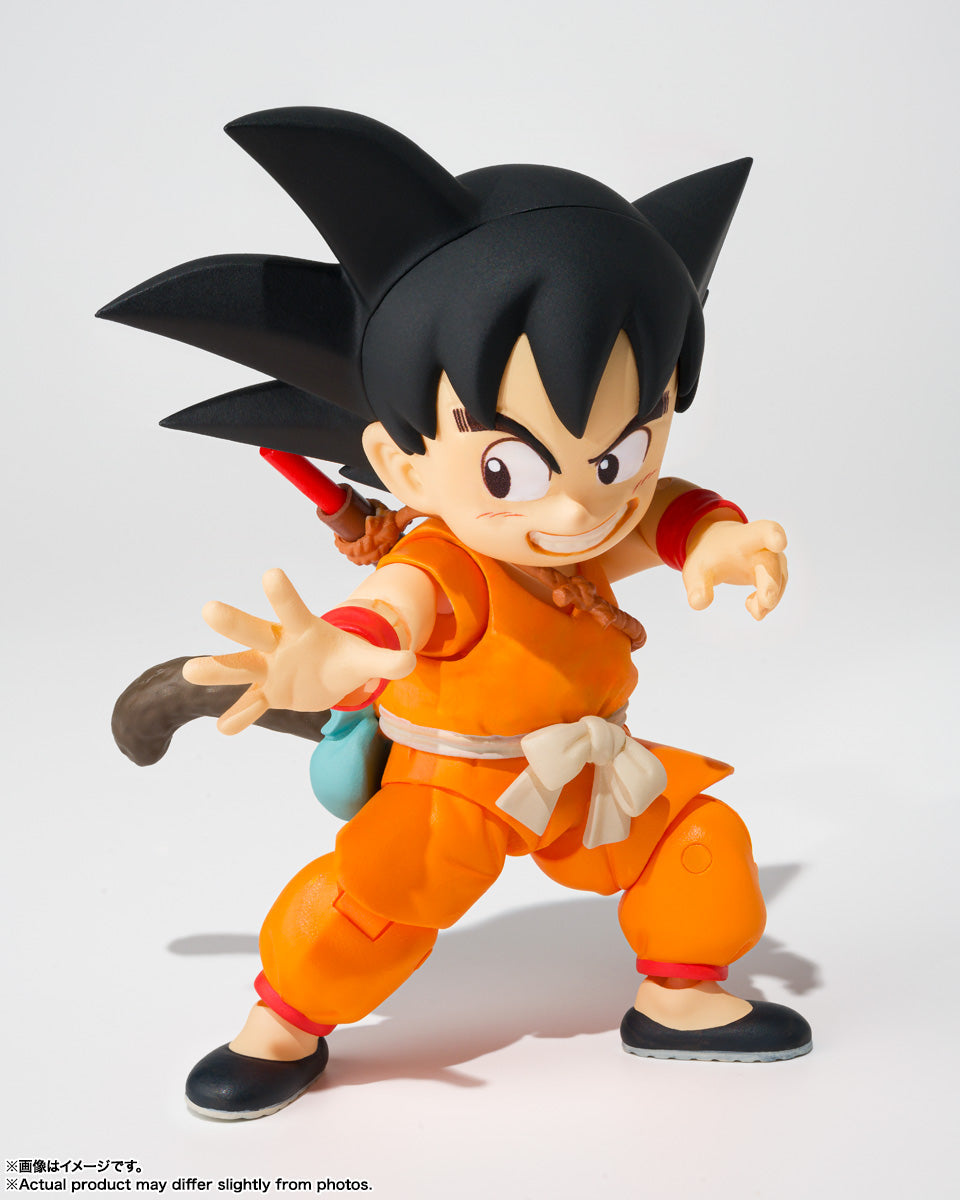 S.H. Figuarts Dragon Ball Son Goku and Dragon 40th Anniversary V-Jump Exclusive w/ Vjump 2024.12 Action Figure