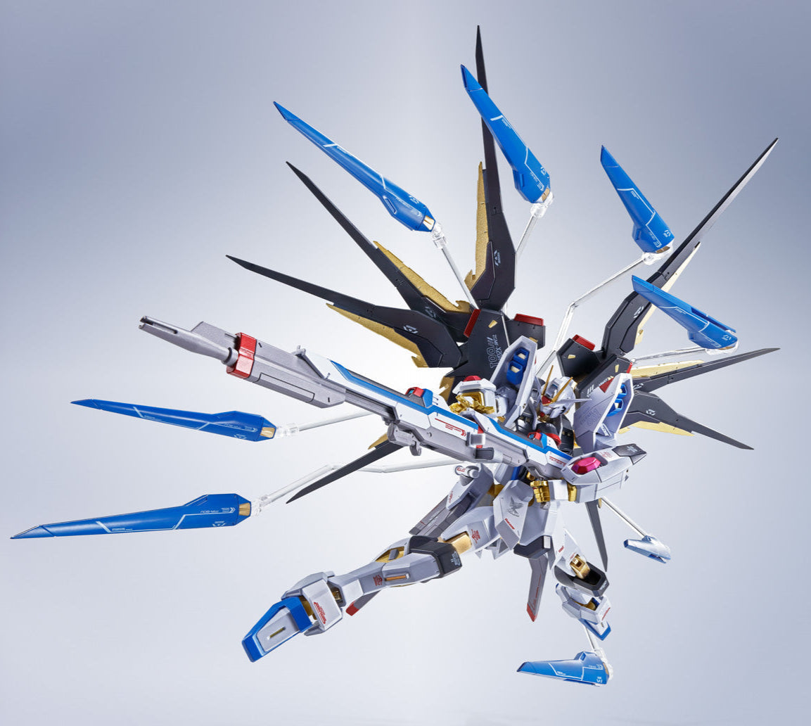 Bandai Metal Robot Spirits Gundam Seed Destiny ZGMF-X20A Strike Freedom Gundam [Re:Coordinate] Action Figure