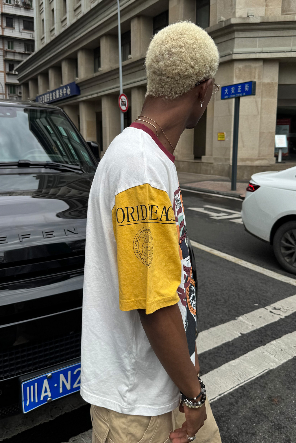 STEEPC Contrast Diamond Graphic T-Shirt