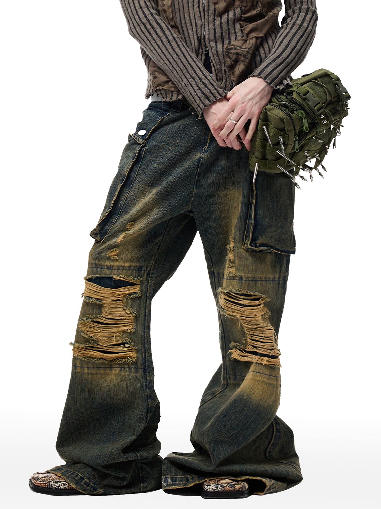 CYCYCY Distressed Big-Pocket Flared Jeans