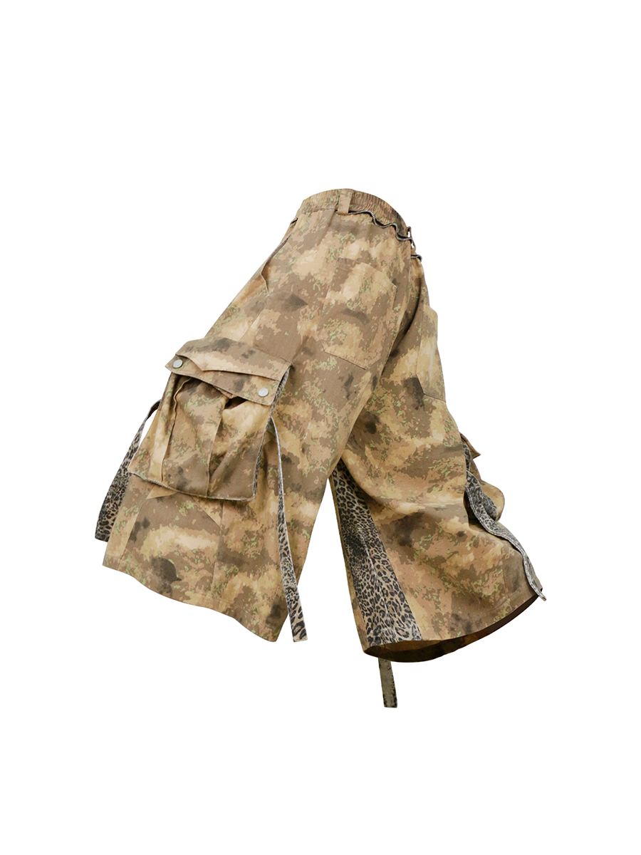 RELABEL Detachable Scarf Camo Leopard Panel Oversized Shorts