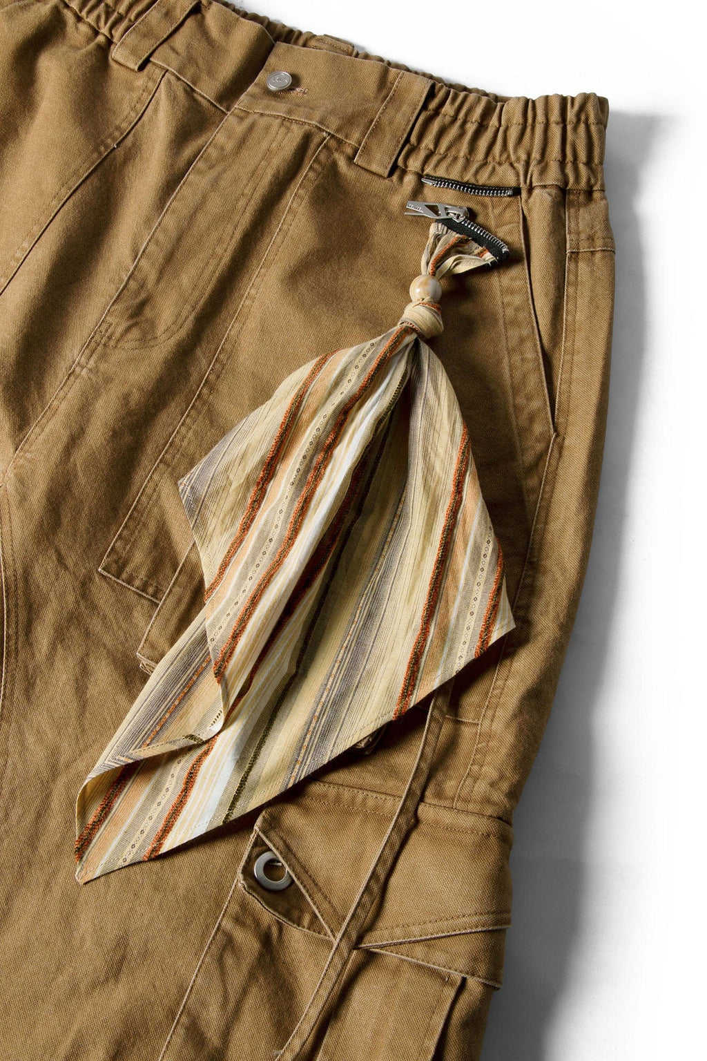 RELABEL Multi-Pocket Detachable Scarf Distressed Cargo Brown