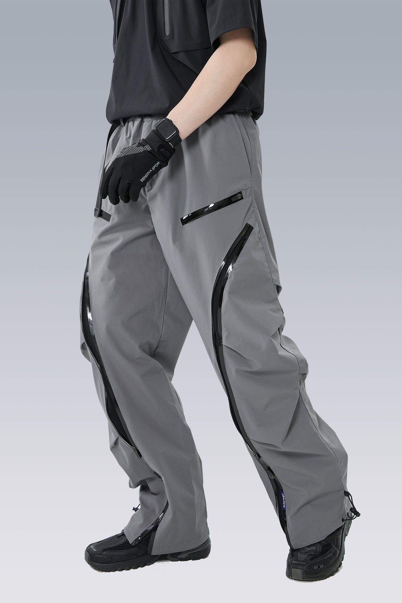SILENSTORM Arc-Zip Crinkled Water-Repellent Utility Pants