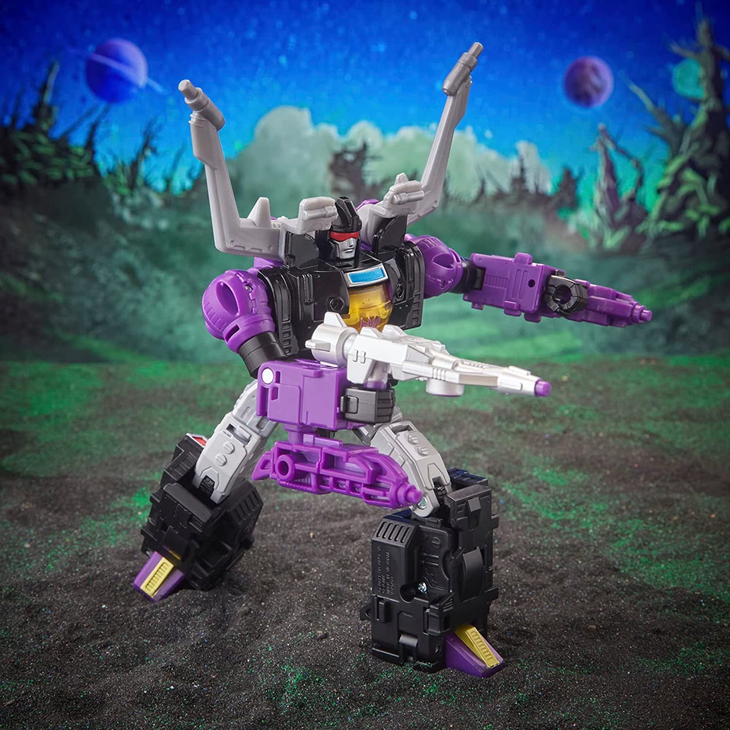 Transformers Generations Legacy Evolution Deluxe Class Shrapnel Action Figure