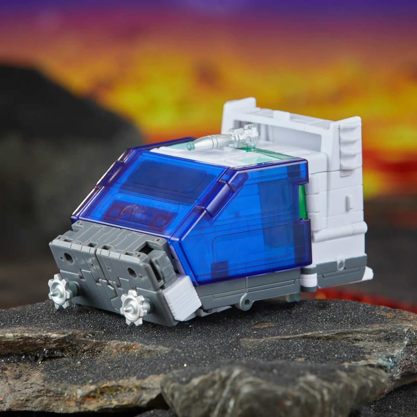 Transformers Generations Legacy United Voyager Class Origin Wheeljack Action Figure