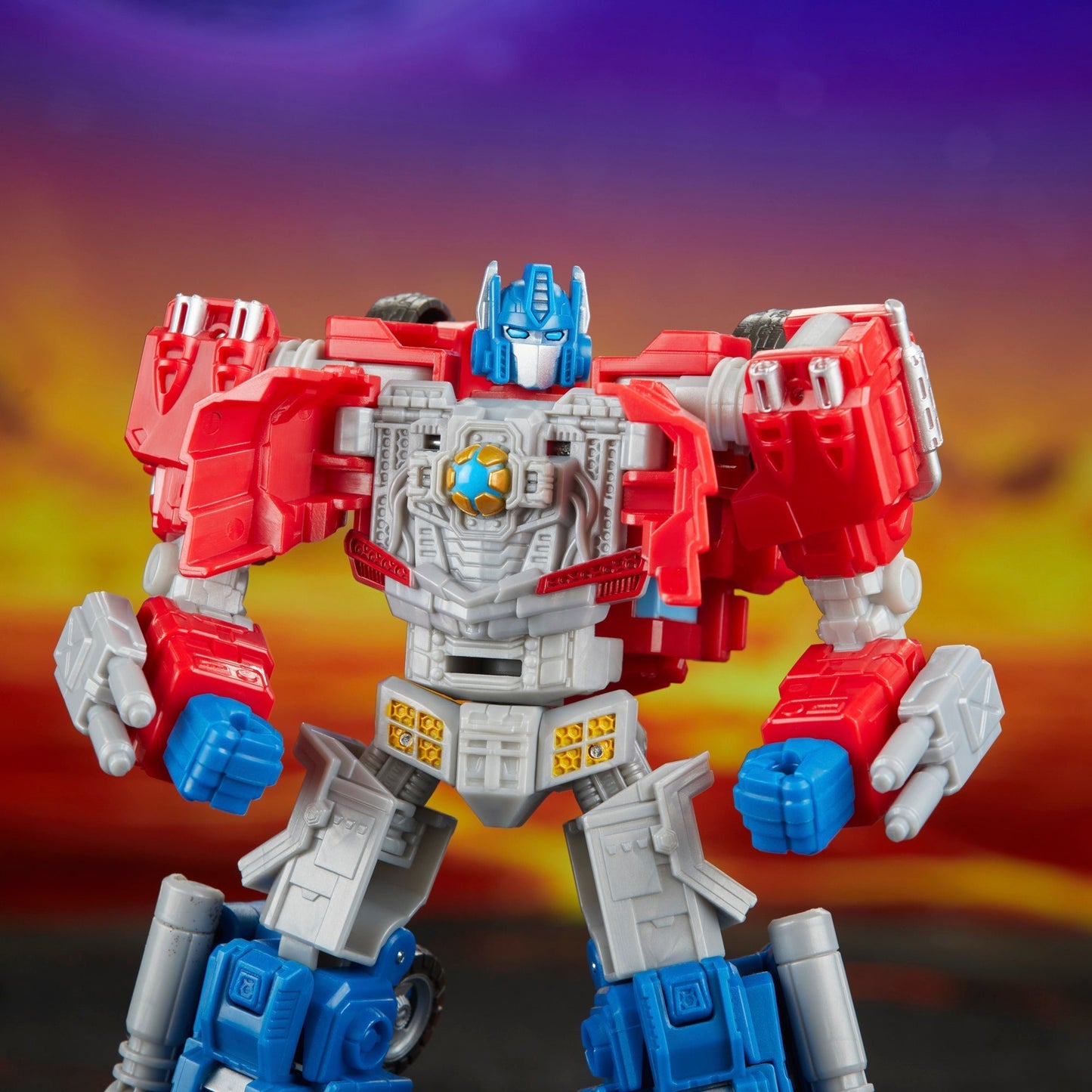 SDCC 2024 Transformers Generations Legacy United Voyager Class Fractured Friendship Action Figure Exclusive
