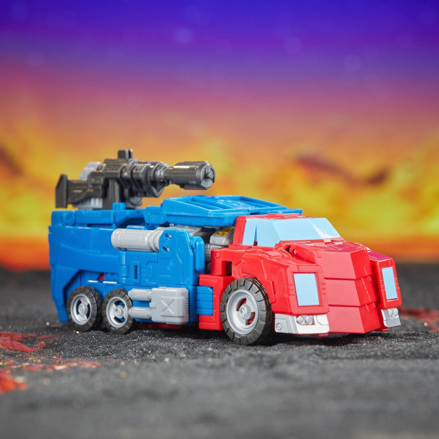SDCC 2024 Transformers Generations Legacy United Voyager Class Fractured Friendship Action Figure Exclusive