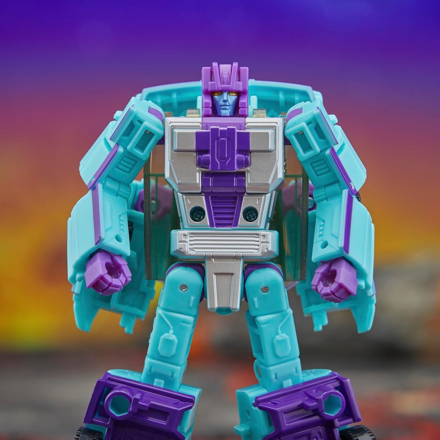 Transformers Generations Legacy United Deluxe Class G2 Universe Breakdown Action Figure