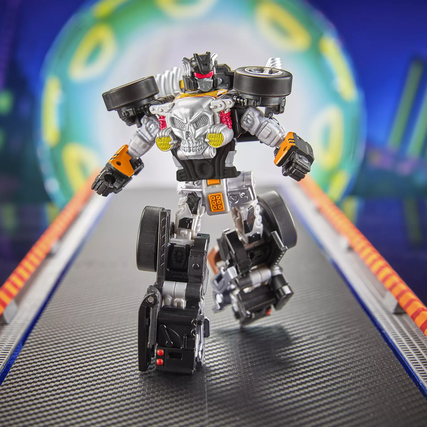 Transformers Collaborative Hot Wheels Bone Shaker Action Figure