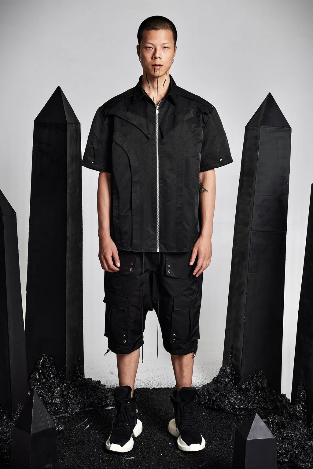 SSIN7 Multi-Pocket Satin Drawstring Shorts