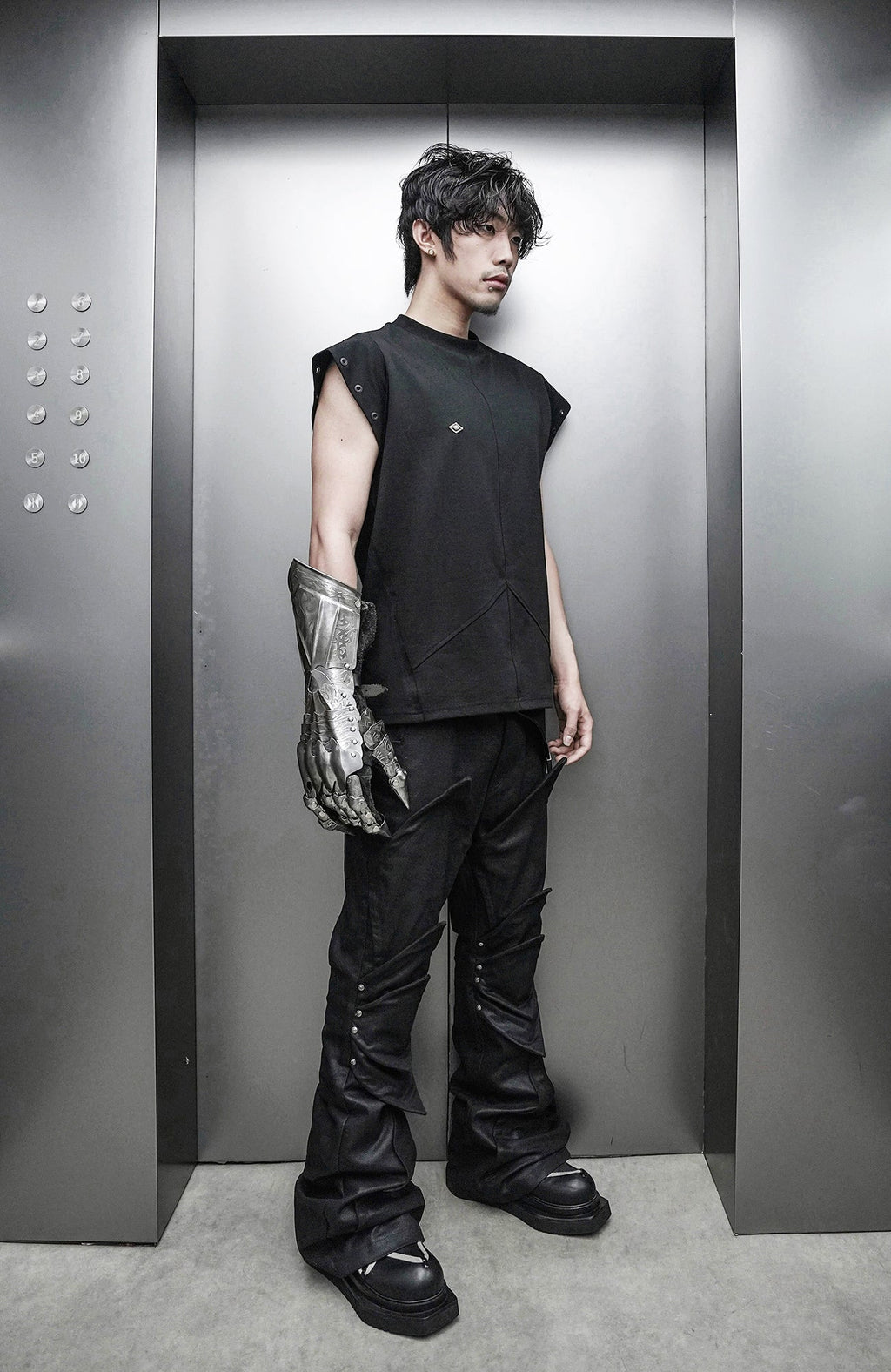 SSIN7 Shapeable Armored Waxed Flared Jeans