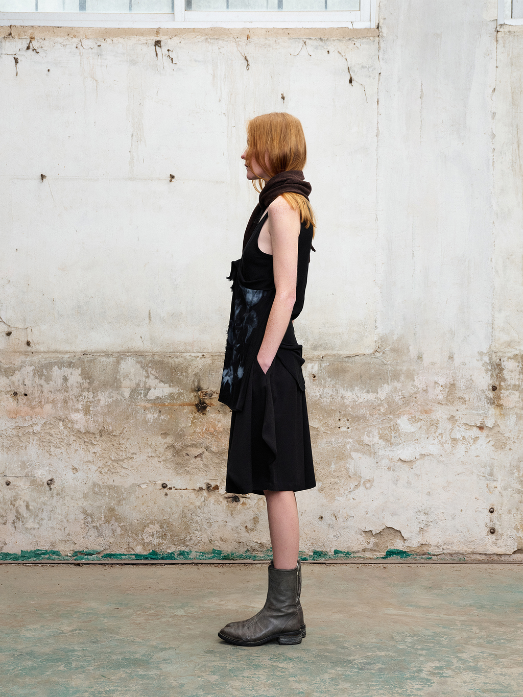 ILNya Nieternite Nifutur Deconstructed Graphic Knit Tank Top Black