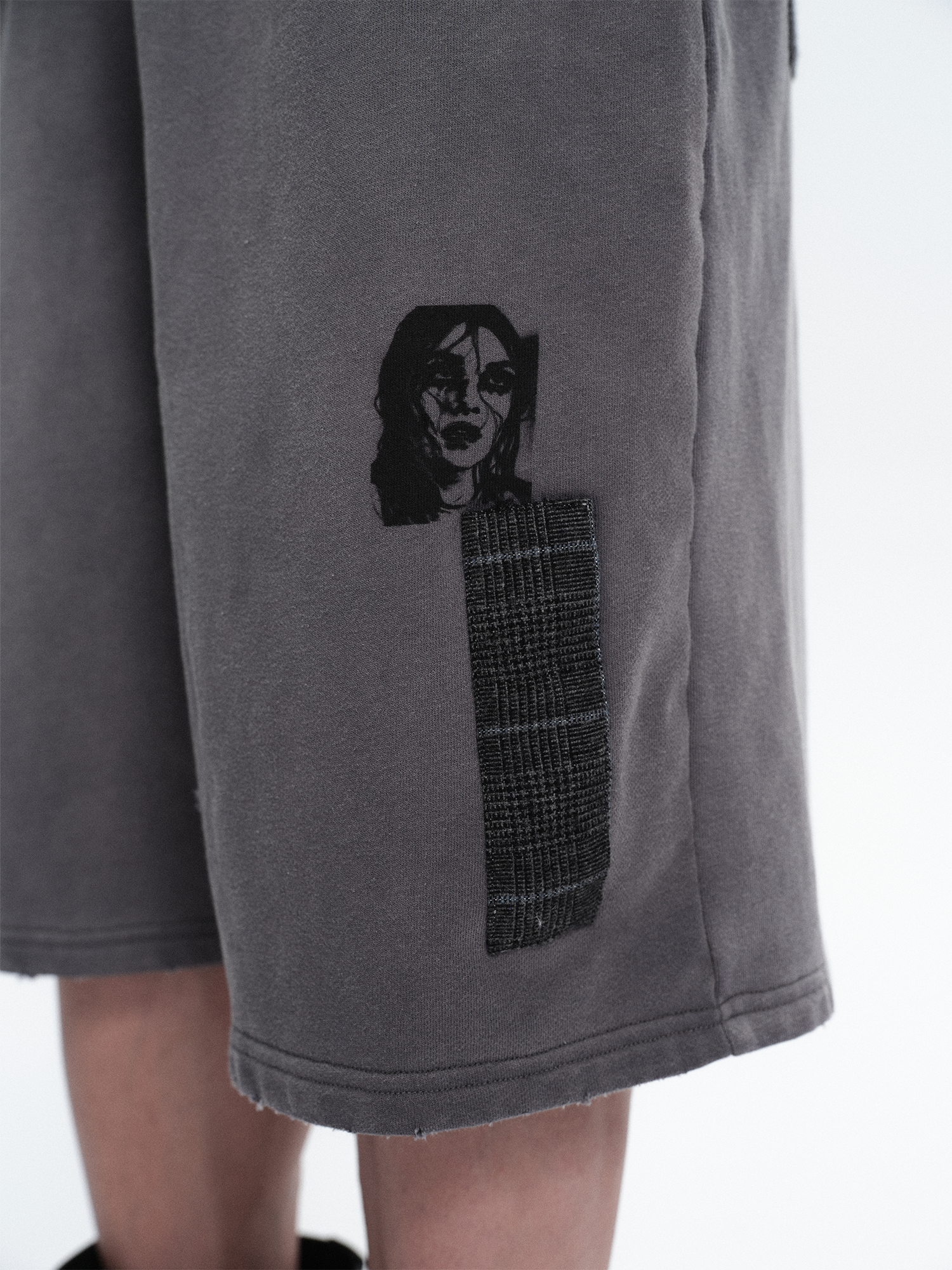 RICHILL Washed Patch Graphic Shorts