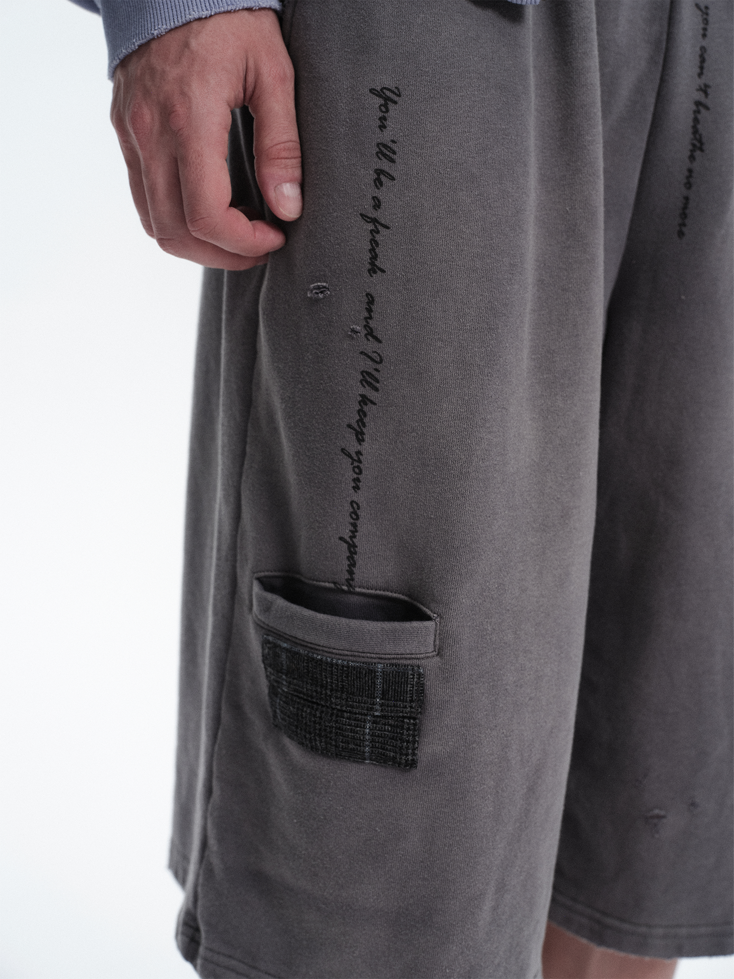 RICHILL Washed Patch Graphic Shorts