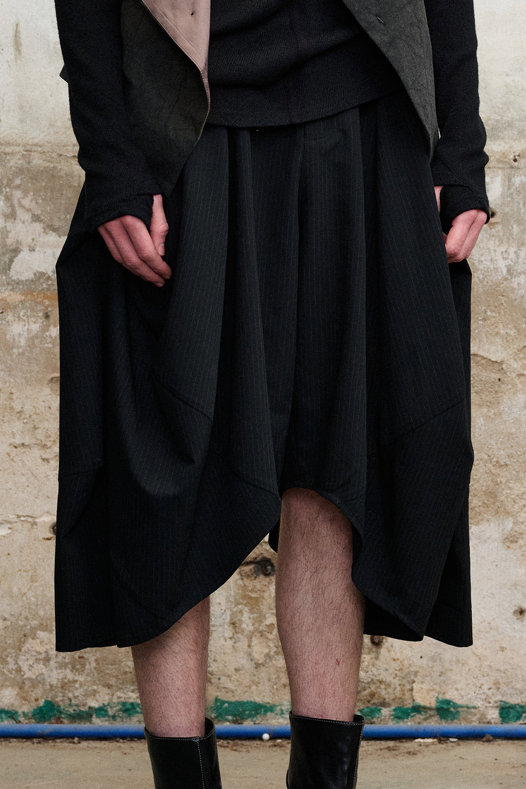 ILNya Nieternite Nifutur Pinstripe Balloon Skort Pants