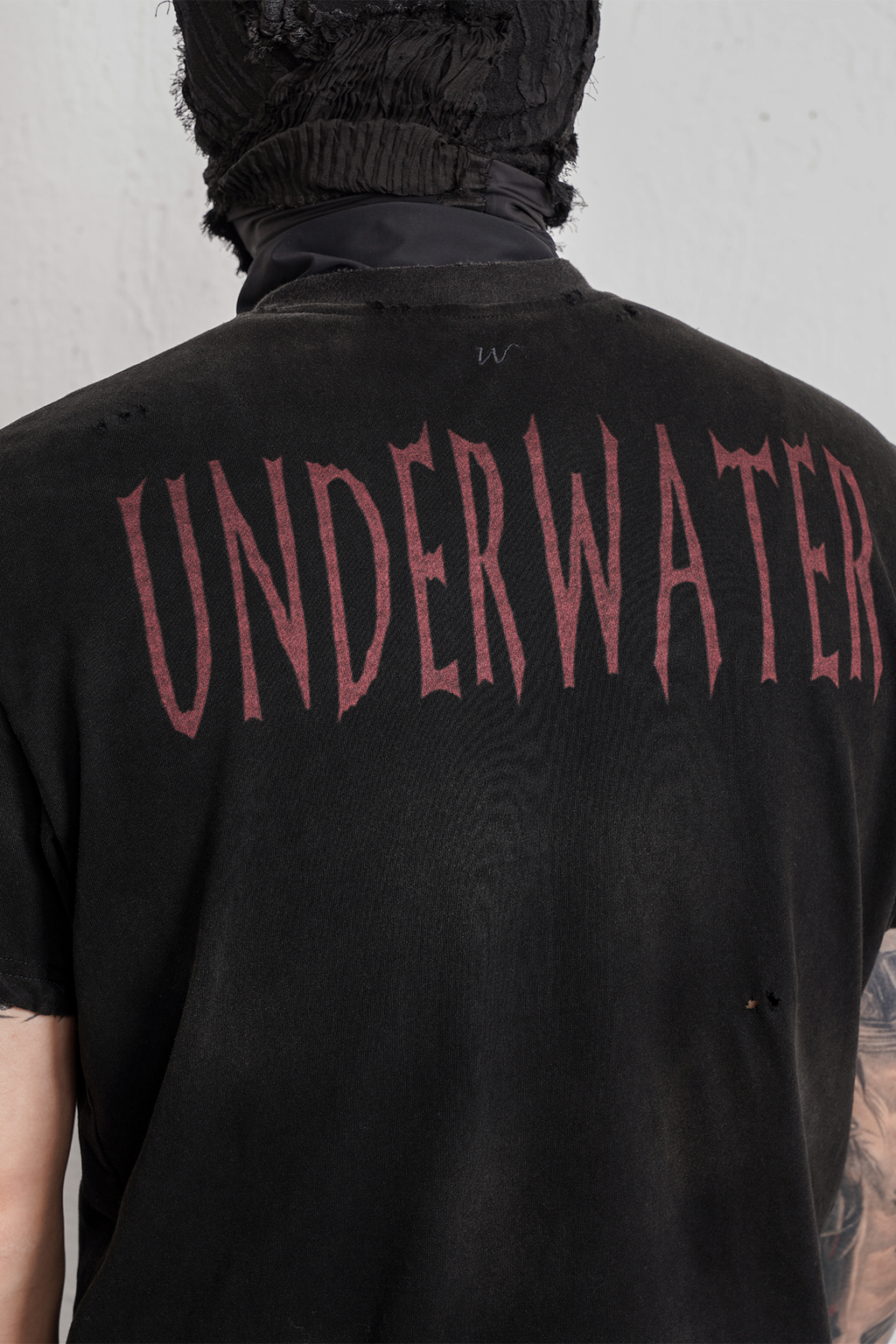 UNDERWATER Washed Distressed Graphic T-Shirt