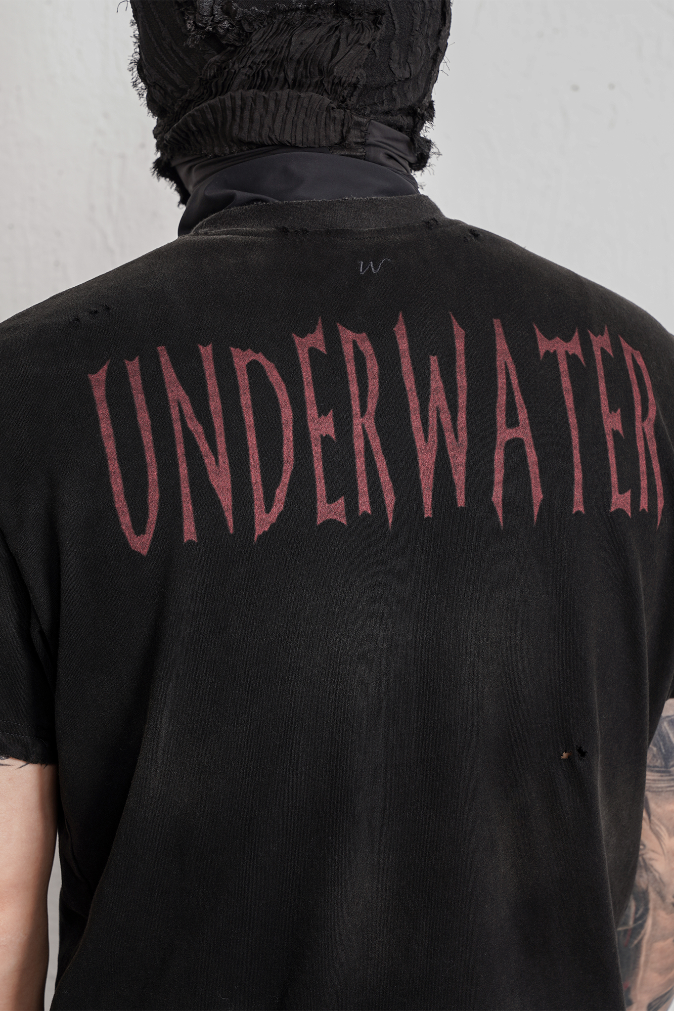 UNDERWATER Washed Distressed Graphic T-Shirt