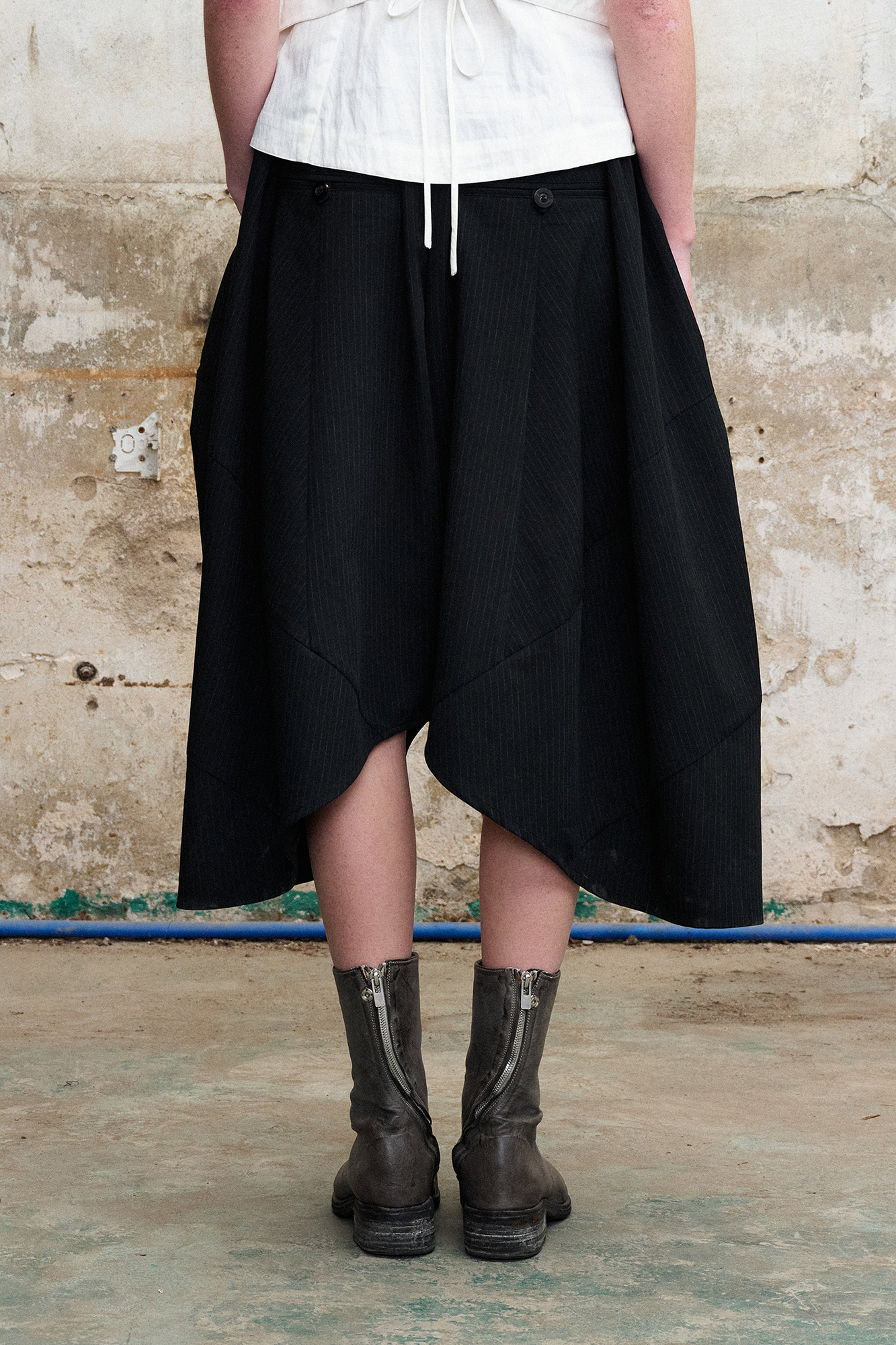 ILNya Nieternite Nifutur Pinstripe Balloon Skort Pants