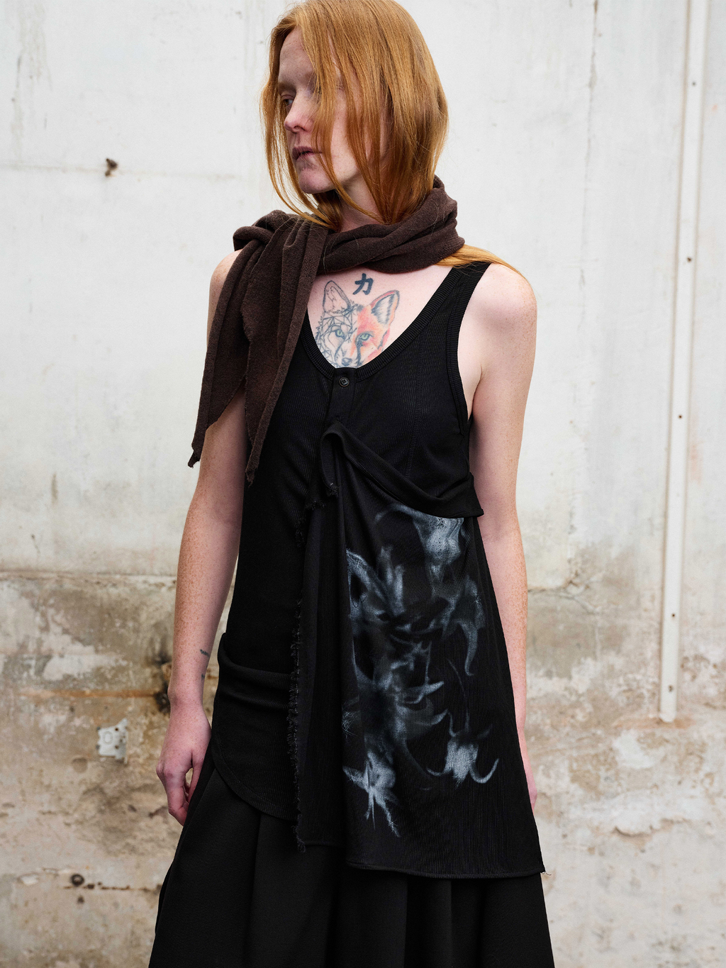 ILNya Nieternite Nifutur Deconstructed Graphic Knit Tank Top Black