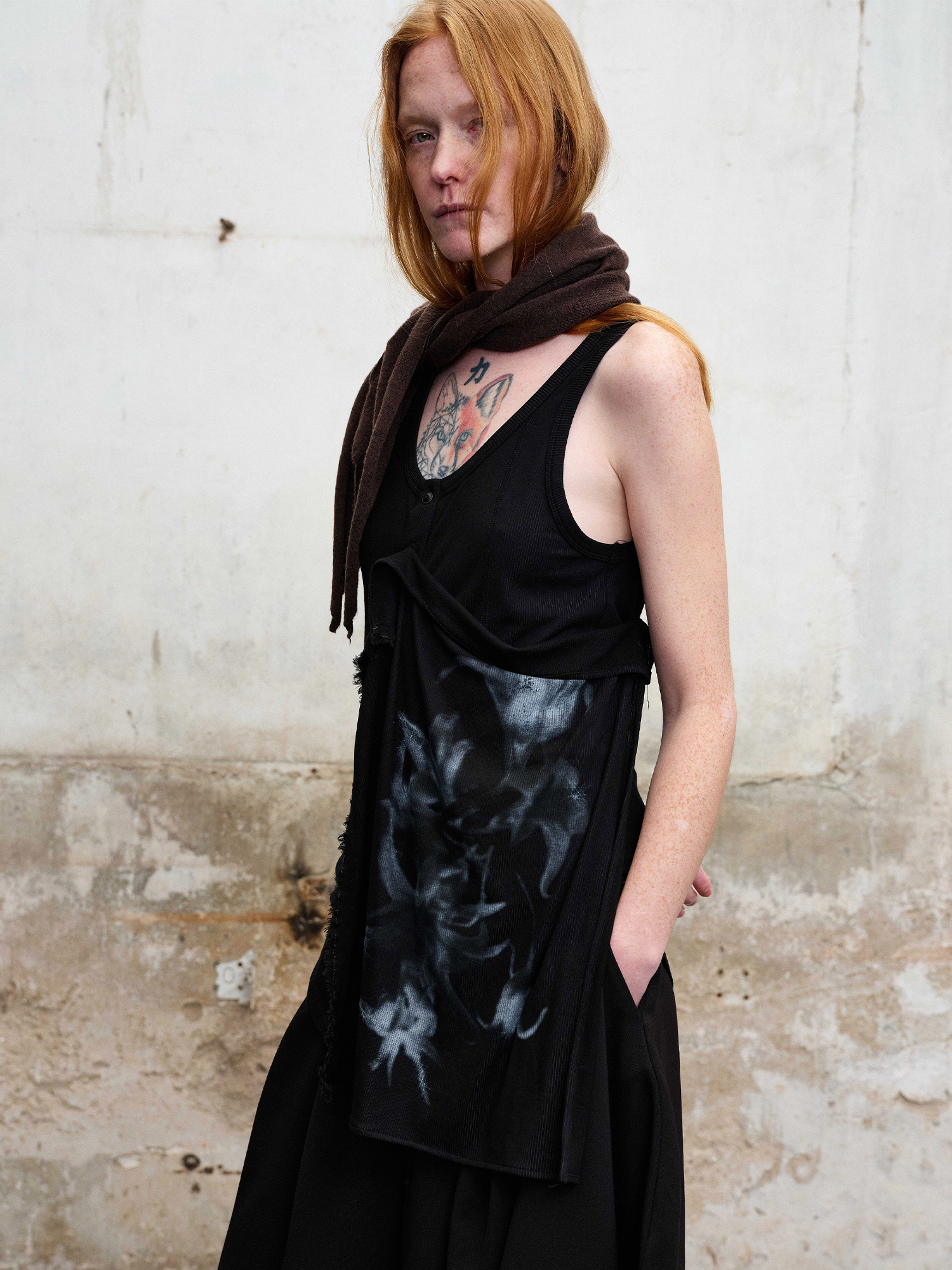 ILNya Nieternite Nifutur Deconstructed Graphic Knit Tank Top Black