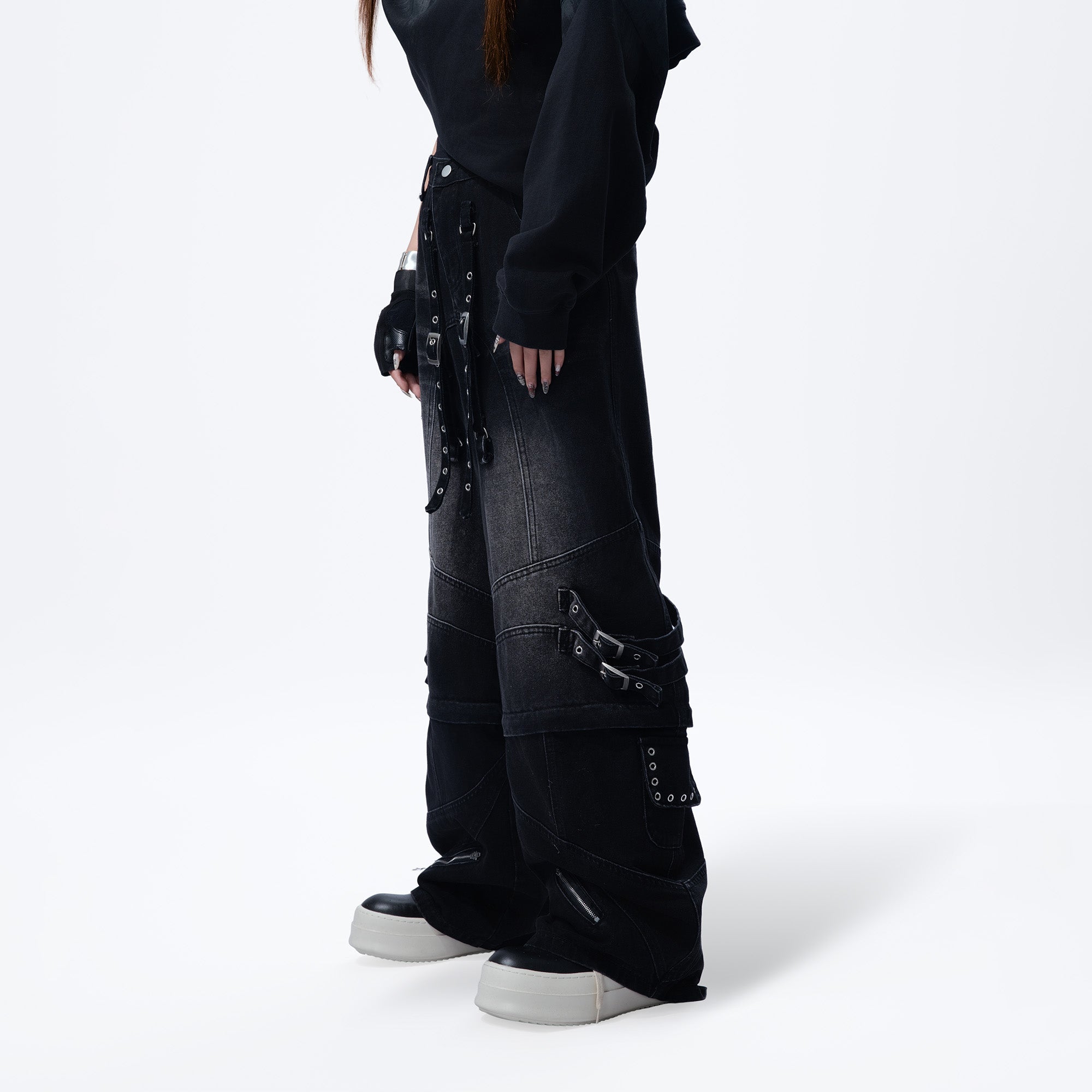 MOGONGSHE Detachable Drape-Strap Washed Jeans