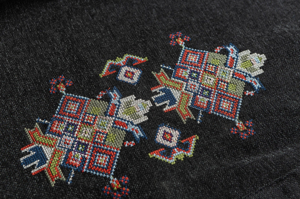 ME DA IGUAL Ethnic Embroidery Belted Shorts