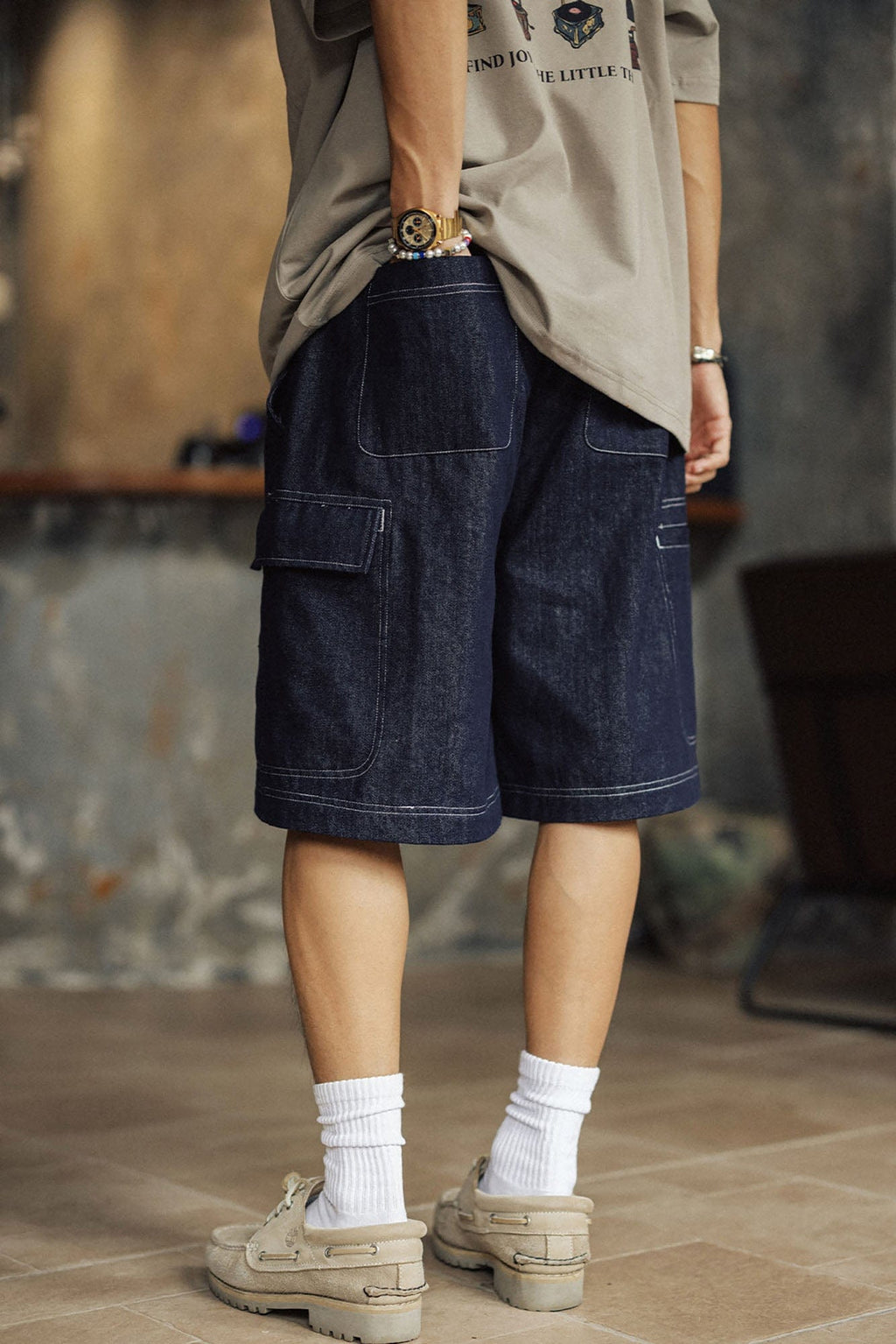 BANANA CLUB Essential Multi-Pocket Raw Shorts