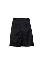 ASSEEN Pleated Wide-Leg Bermuda Shorts