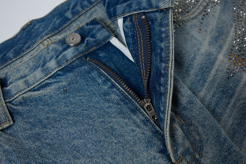 CLP Diamond Distressed Straight-Leg Jorts