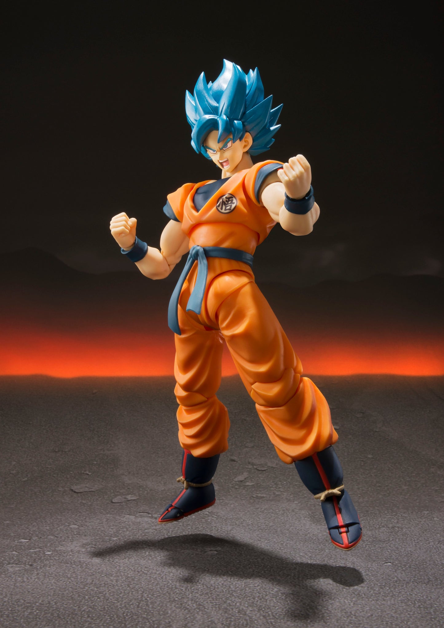 S.H. Figuarts Dragon Ball Super Saiyan God Super Saiyan Goku Blue Action Figure